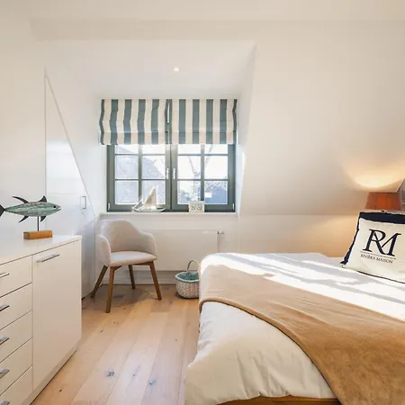 Lilly's Beachhouse *